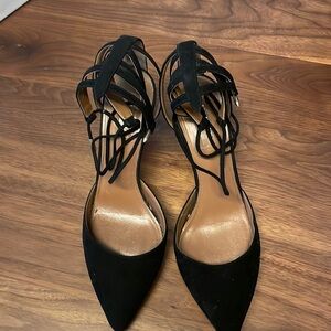 Aquazzura black suede pump